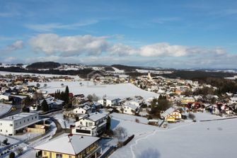 Moderne Doppelhaushälfte mit atemberaubender Aussicht