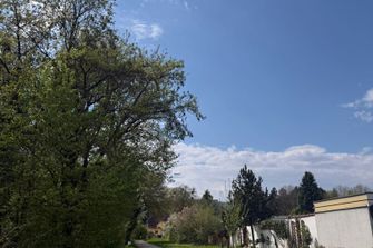 Sanierungsbedürftiges NATURIDYLL in LINZ/Puchenau (BUNGALOW IN U FORM)