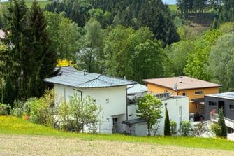 Neuwertiges ARCHITEKTEN HANGHAUS in sonniger TOPLAGE