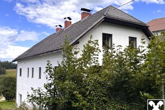 Großzügiges Wohnhaus mit Garten in zentrumsnaher Lage