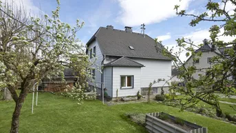 Charmantes Einfamilienhaus mit schönem Baumbestand im Garten in Ottensheim - Ein Raum für neue Geschichten!