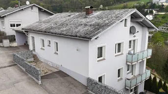 Mehrfamilienhaus mit 3 Wohneinheiten & großem Grundstück