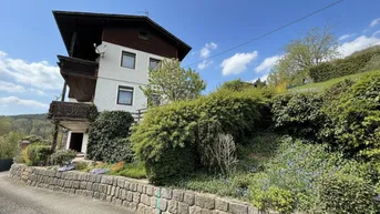 Zweifamilienhaus nahe Linz mit Blick Richtung Schloss Steyregg