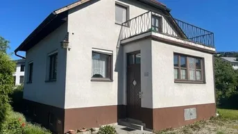 Naturparadies mit Potenzial: Charmantes Bastlerhit- Einfamilienhaus im Herzen von Walding