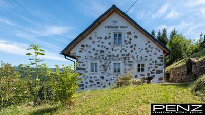 GRAMASTETTEN: Unverfälschter Landsitz in Naturlage