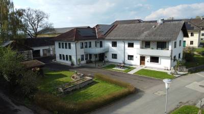 Ehemalige Hofstelle mit Gewerbe - erweiterbar um ca. 5 ha landwirtschaftlichen Grund & Wald