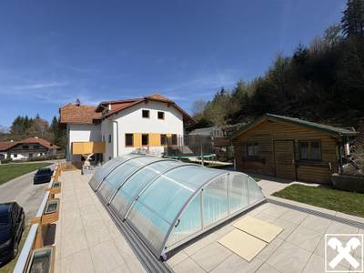 Großzügiges Wohnhaus in ruhiger, sonniger Lage